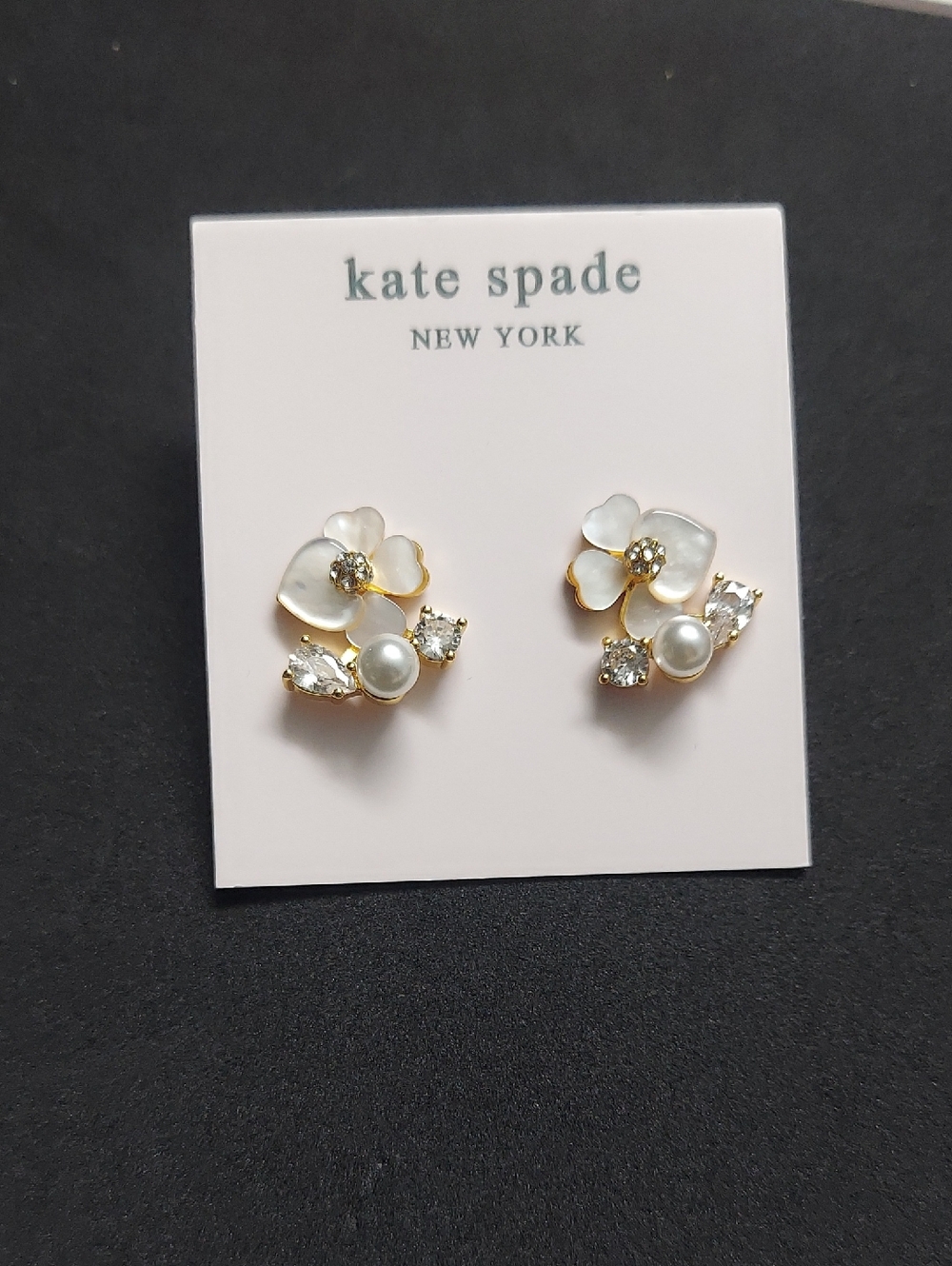 kate Spade  Precious Pansy Cluster Studs Gold-Tone Floral Pearl & Crystal. - Picture 3 of 5